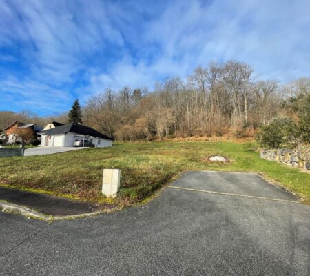 Terrain constructible Gan  (Béarn)